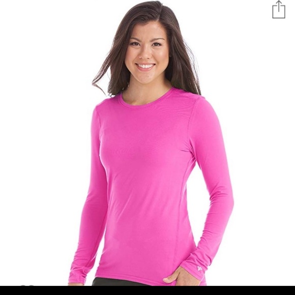 Med Couture - Long Sleeve Performance Under-scrub Top - Picture 3 of 5